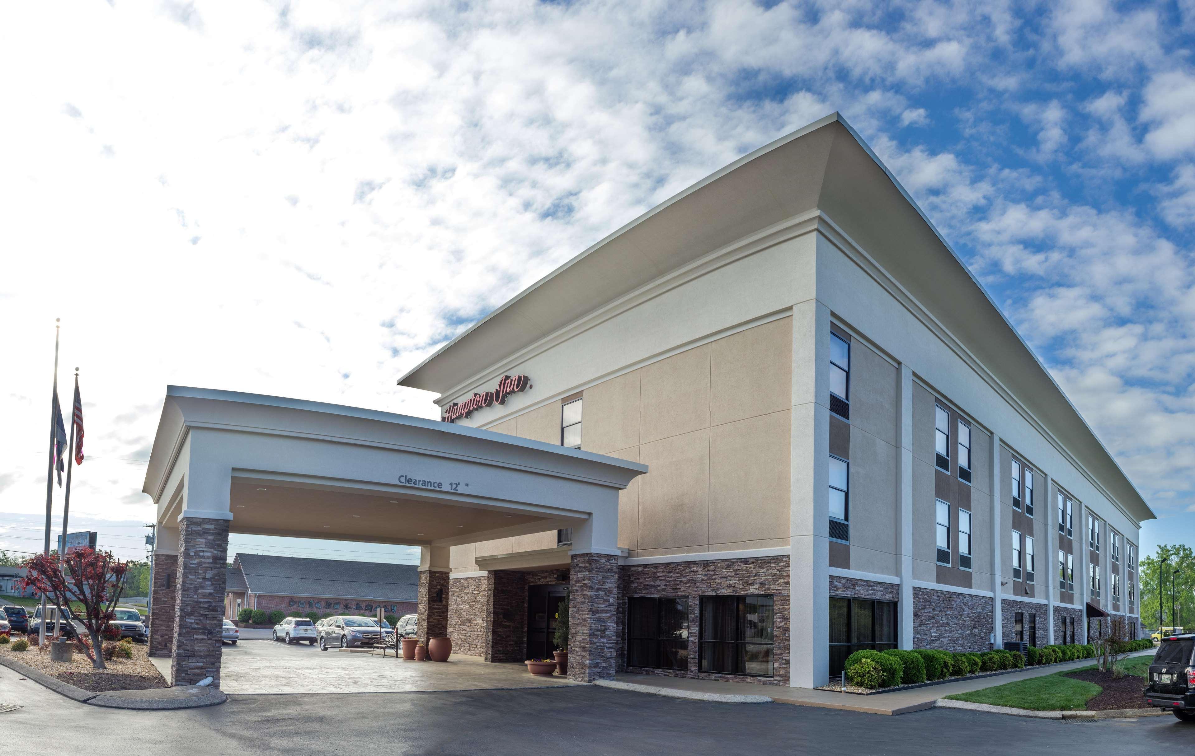 Hampton Inn Hixson Bagian luar foto