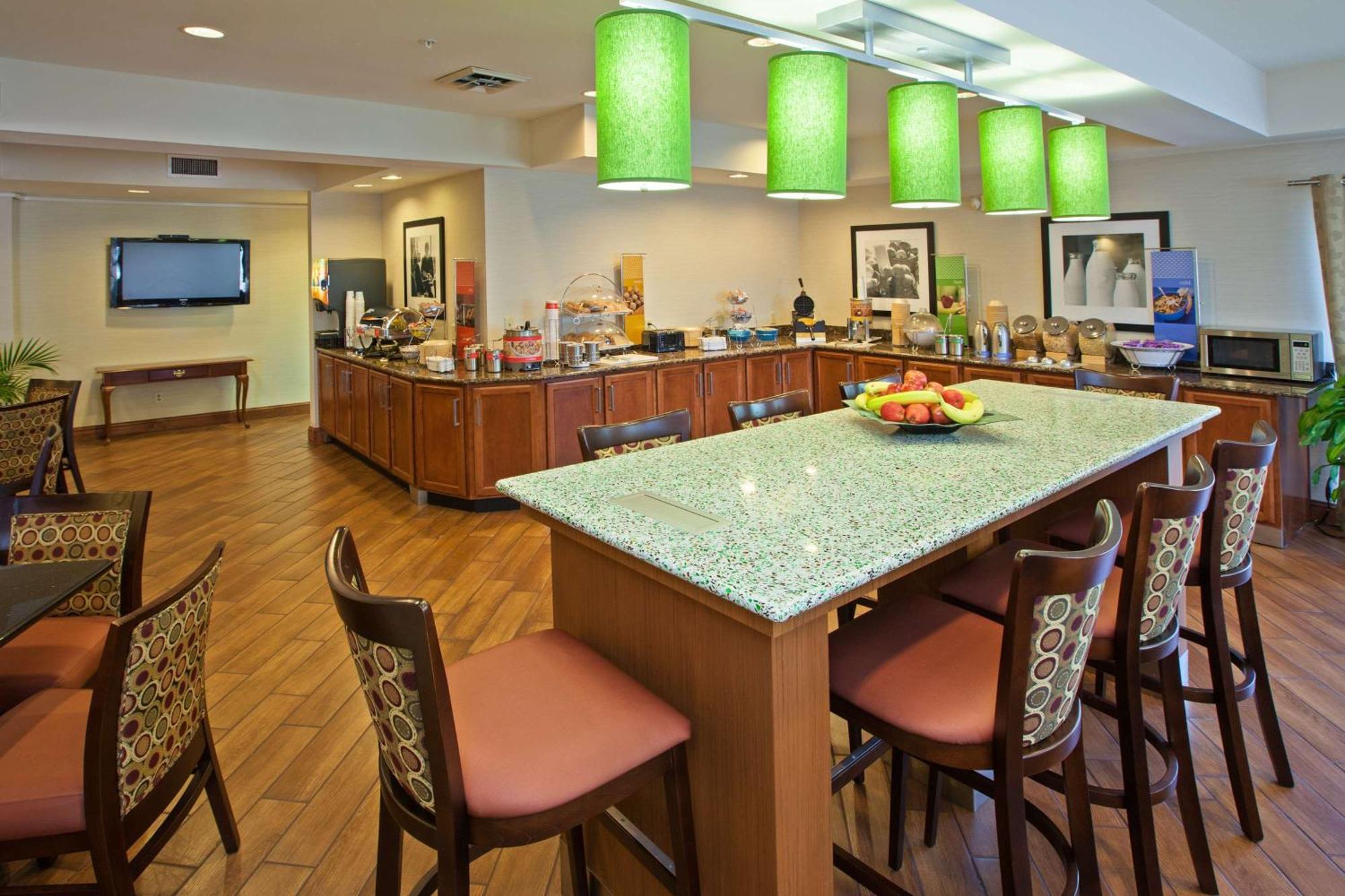 Hampton Inn Hixson Bagian luar foto
