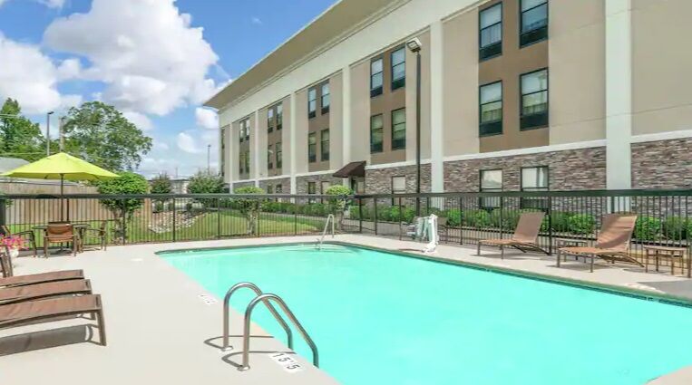 Hampton Inn Hixson Bagian luar foto